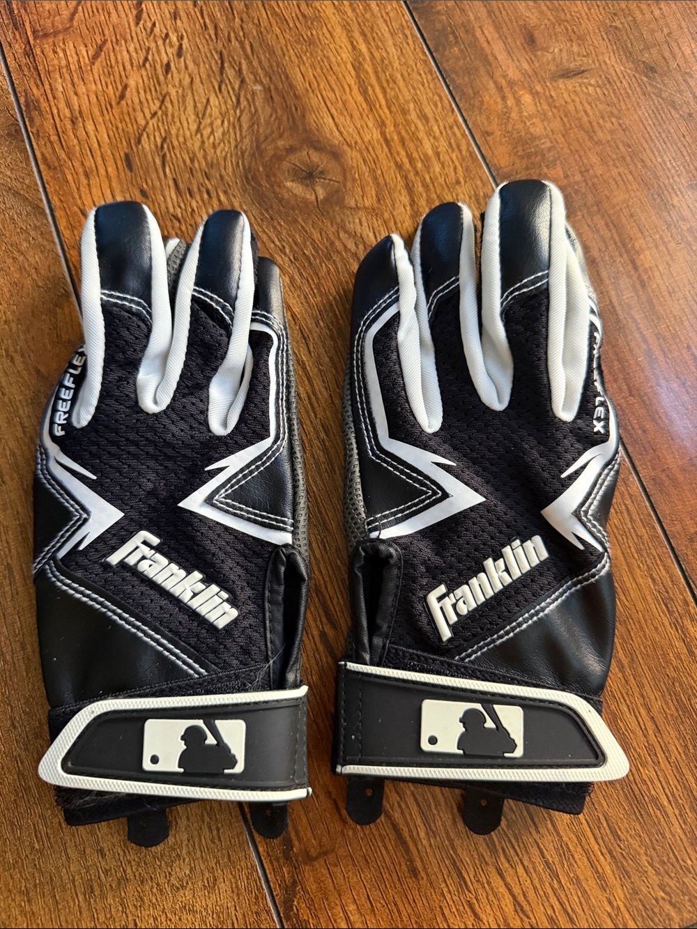 Franklin Black and White Youth Baseball Batting Gloves